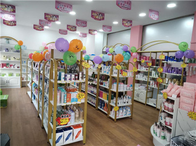 化妆品加盟哪家好 选择小资生活创业开店无忧