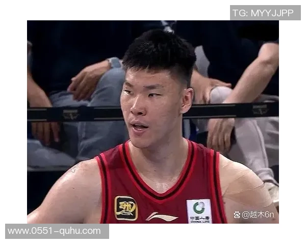 范子铭的成长之路：从篮球新星到职业赛场的奋斗历程与心路历程